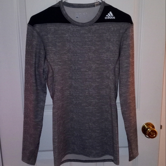 Adidas Techfit compression shirt - Picture 2 of 3
